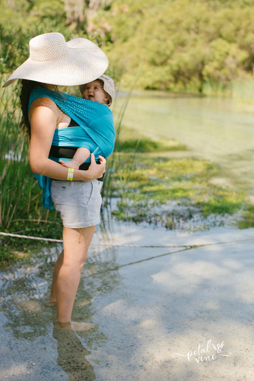 Fabriqué à l'ombre du grand chapeau de soleil de maman!