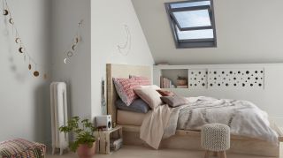 Chambre mansardée avec tablier