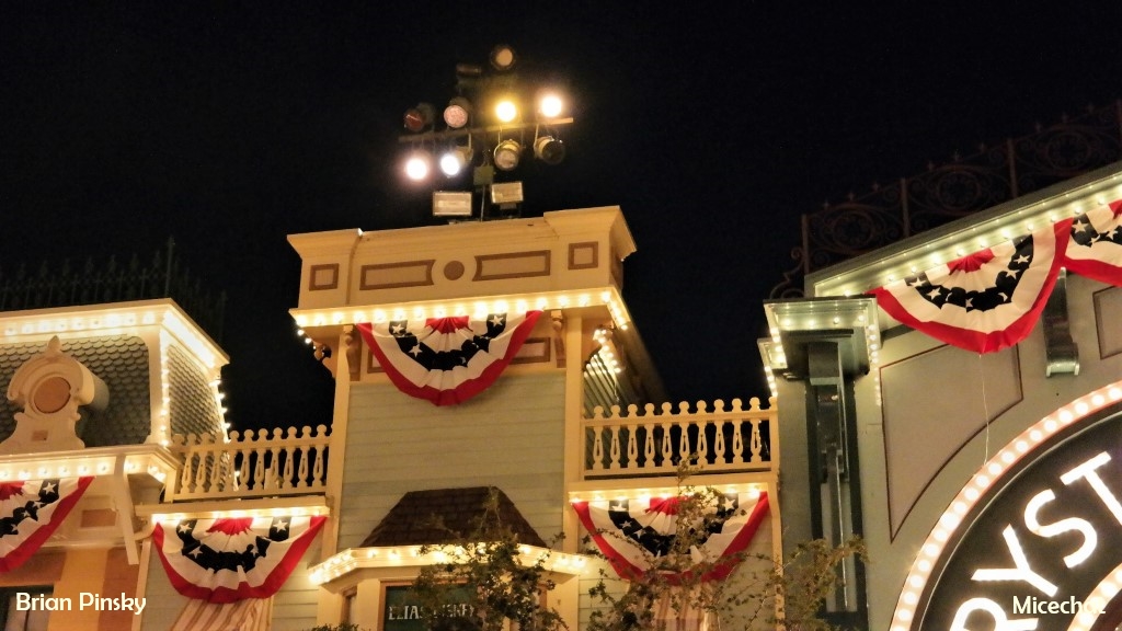 , Mise à jour de Disneyland - Certaines choses chaudes et d'autres non