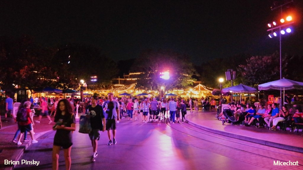 , Mise à jour de Disneyland - Certaines choses chaudes et d'autres non