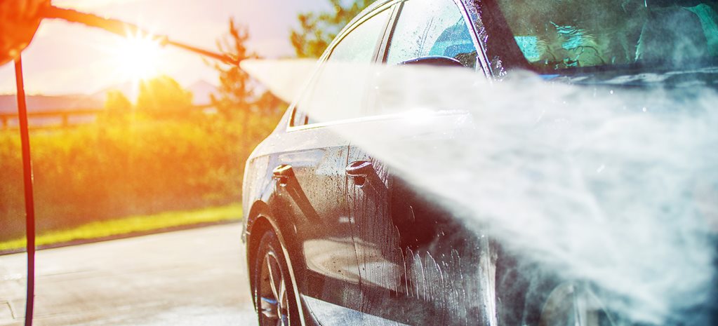 Comment laver sa voiture: choses à faire et à ne pas faire