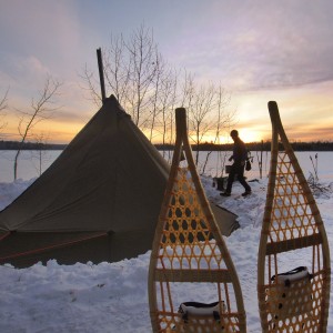 Eaux limites du camping d'hiver