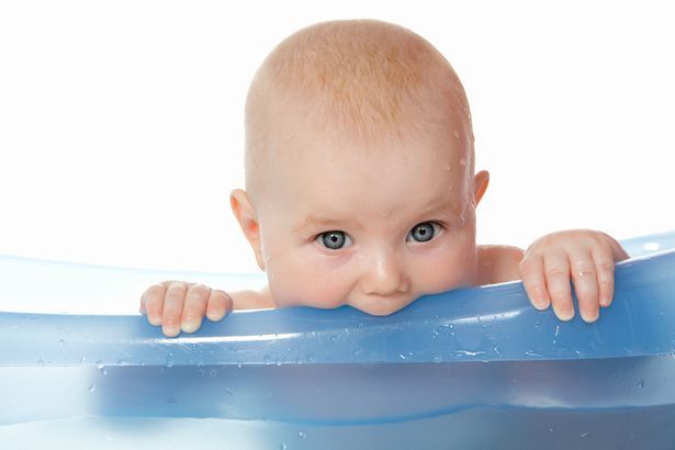 Rafraîchissez-vous dans un bain tiède