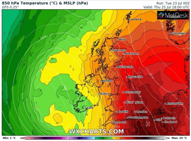 Le graphique de chaleur à l'échelle du Royaume-Uni pour le jeudi 25 juillet. Photo: WXCharts.com